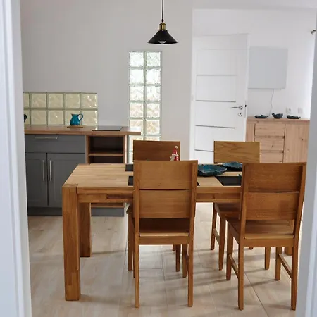 Dom Wita I Malgosi * Zachelmie (Jelenia Gora)